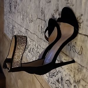 Heels size 7